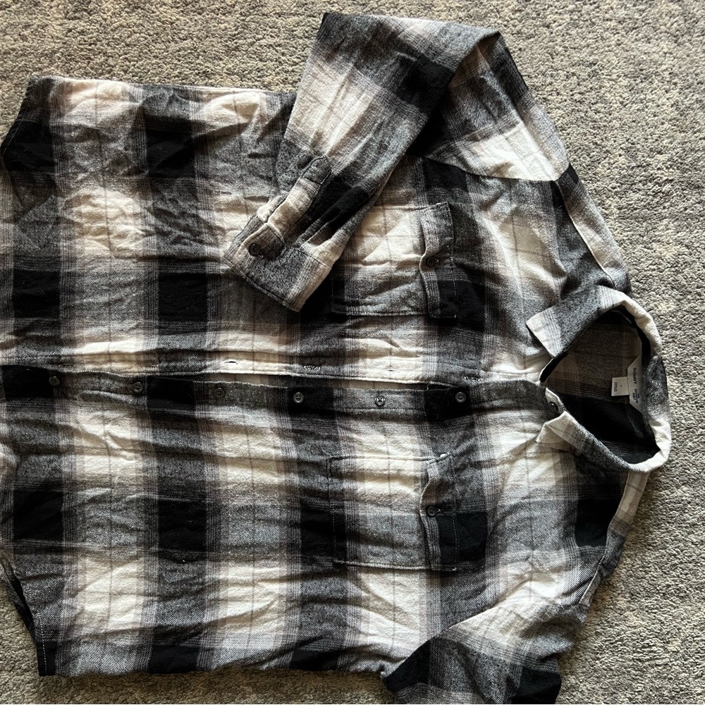 Black and White Plaid Old Navy Button-Up Shirt